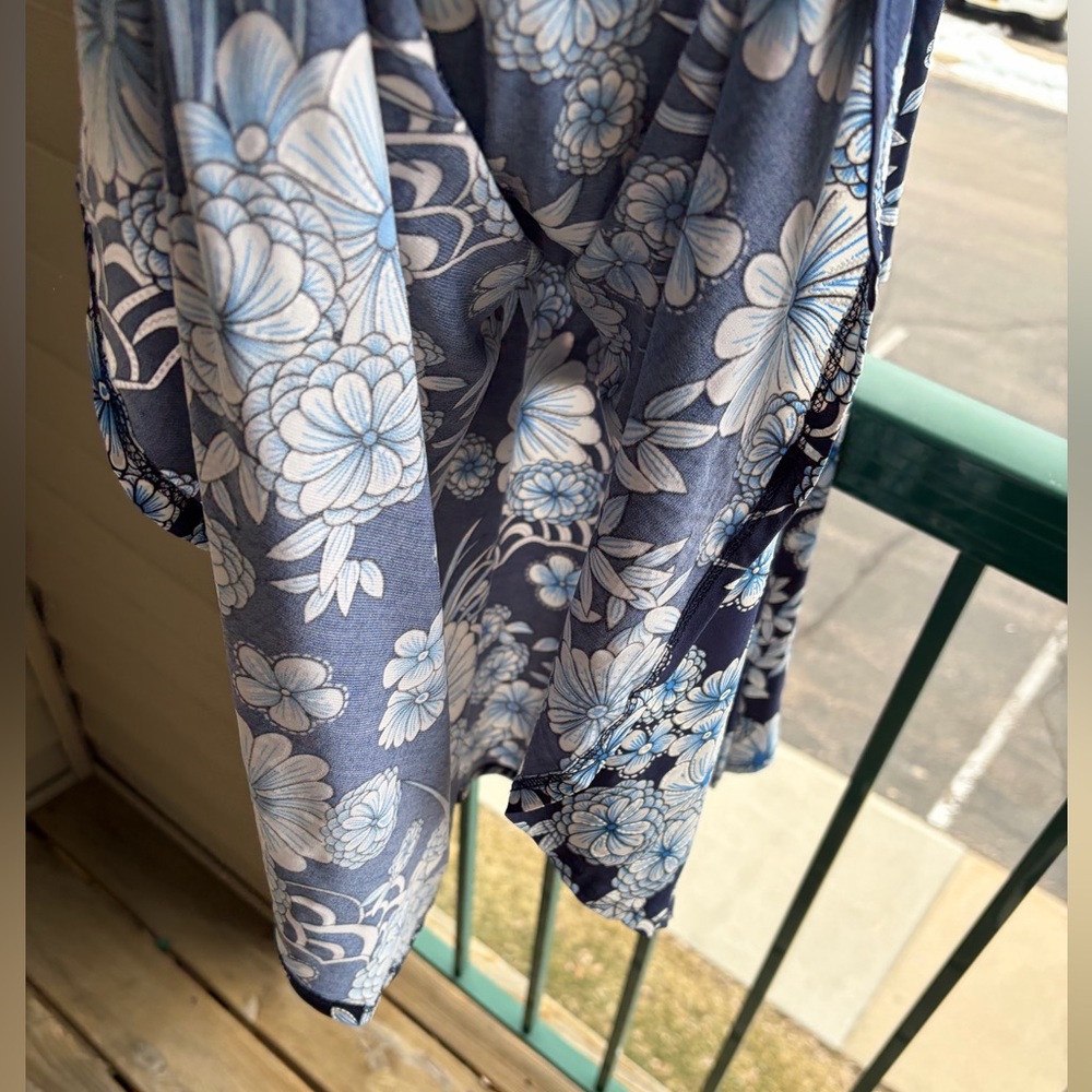 🆕Signature by Robbie Bee Blue Floral Faux Wrap Dress Petite Small PS Ruffle Midi - Picture 12 of 16